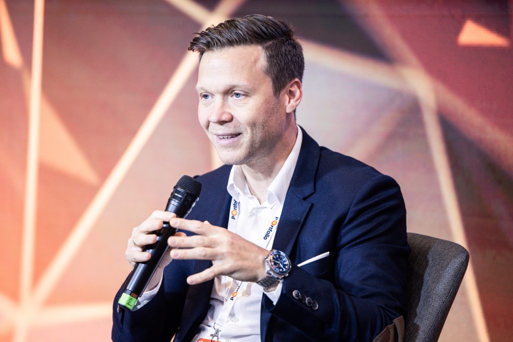 article-unlocking-banking-future-3